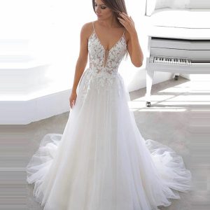 Sexy V Neck Spaghetti Straps Lace Appliques Wedding Dress